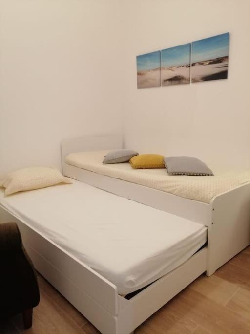 Casa Da Praia Da Poca - Apartamento Tulipa Estoril Eksteriør billede